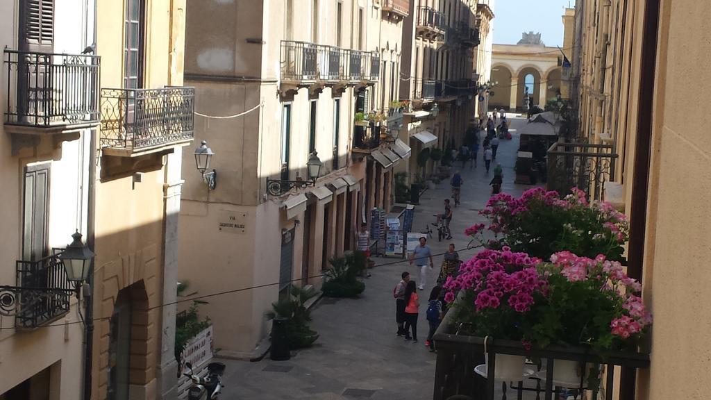 B&B Arco Dell'Orologio Trapani Exteriér fotografie